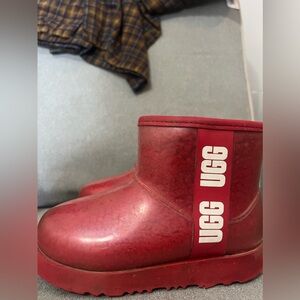UGG Kids Classic Clear Mini II 1112386K Red Size 12 Kids